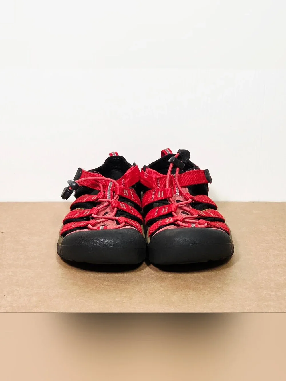 Keen Newport H2 Sandals Boys Size 4 Red Active Water Shoes Hiking Washable